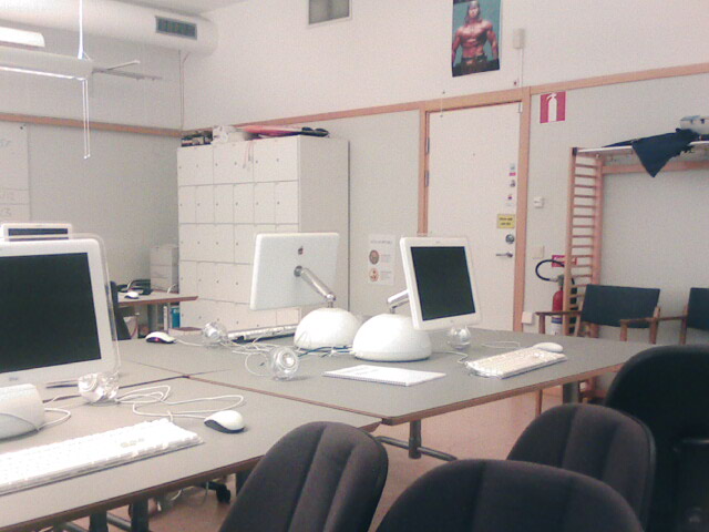 imac-in-school_2.JPG
