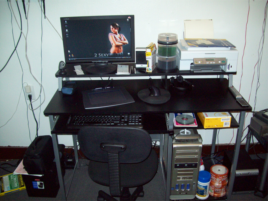 desk.jpg
